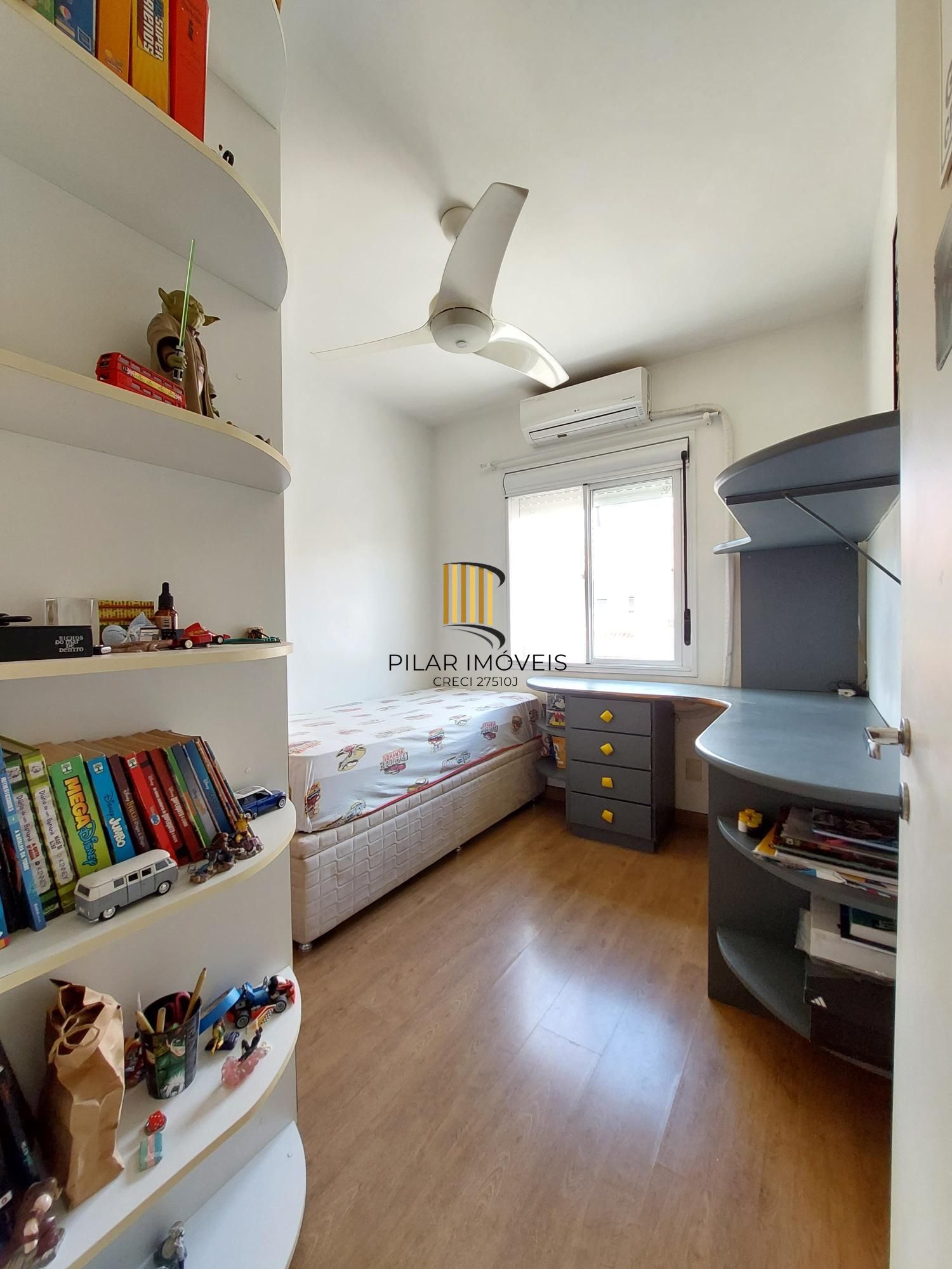 Casa de Condomínio 3 dormitórios no bairro Sarandi