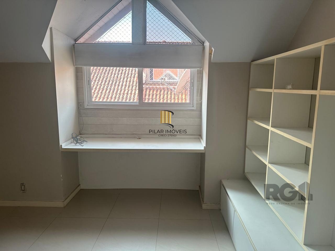 Casa condominio para Venda - 157m², 3 dormitórios, sendo 1 suites, 2 vagas - Sarandi