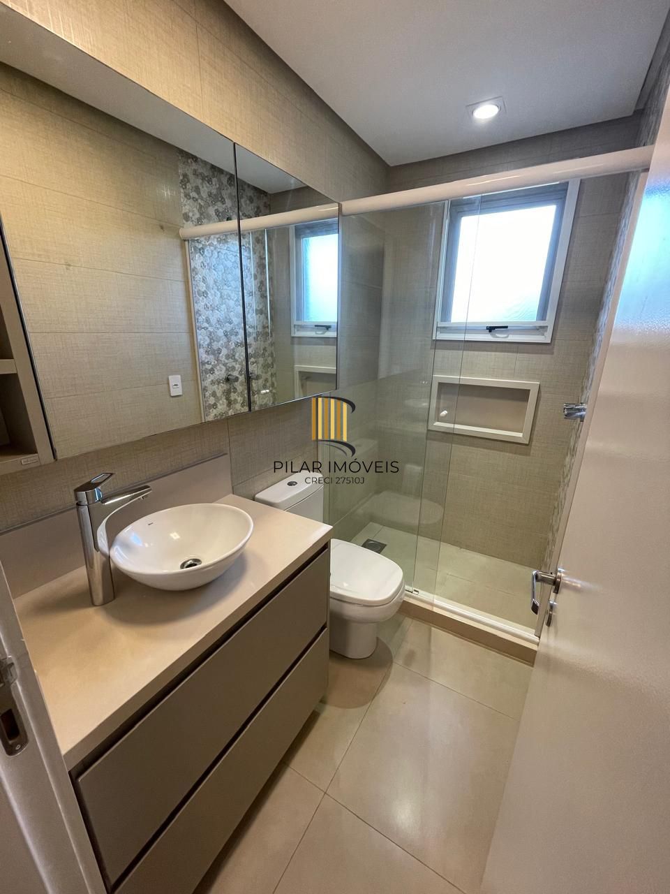 Casa de Condomínio 3 dormitórios no bairro Sarandi