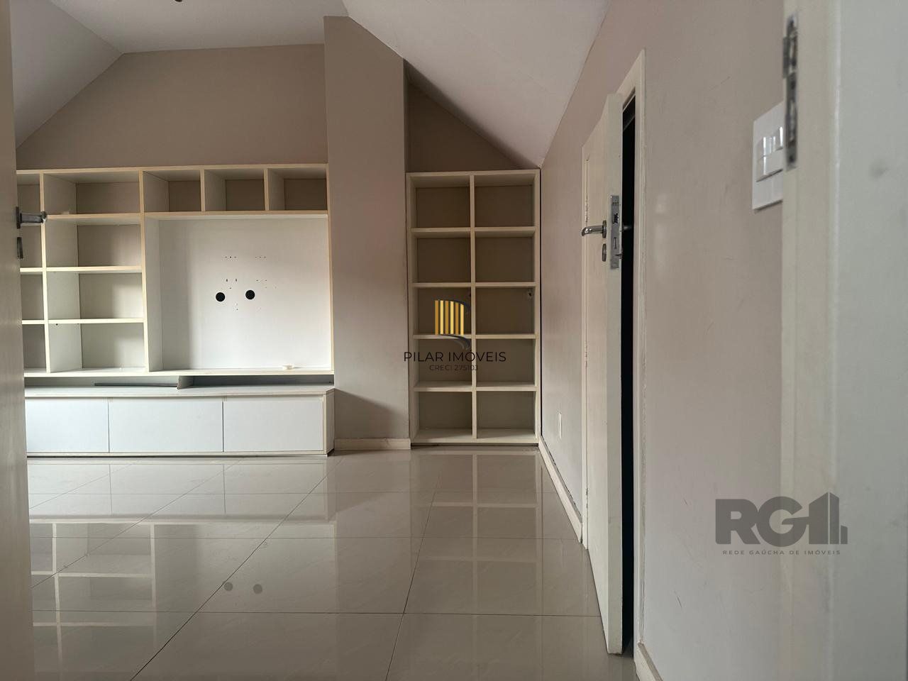 Casa condominio para Venda - 157m², 3 dormitórios, sendo 1 suites, 2 vagas - Sarandi