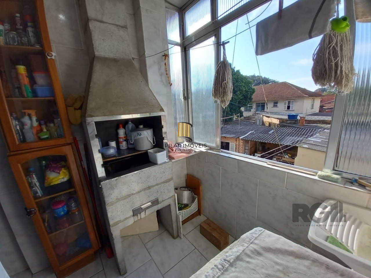 Apartamento 3 dormitórios com casa nos fundos