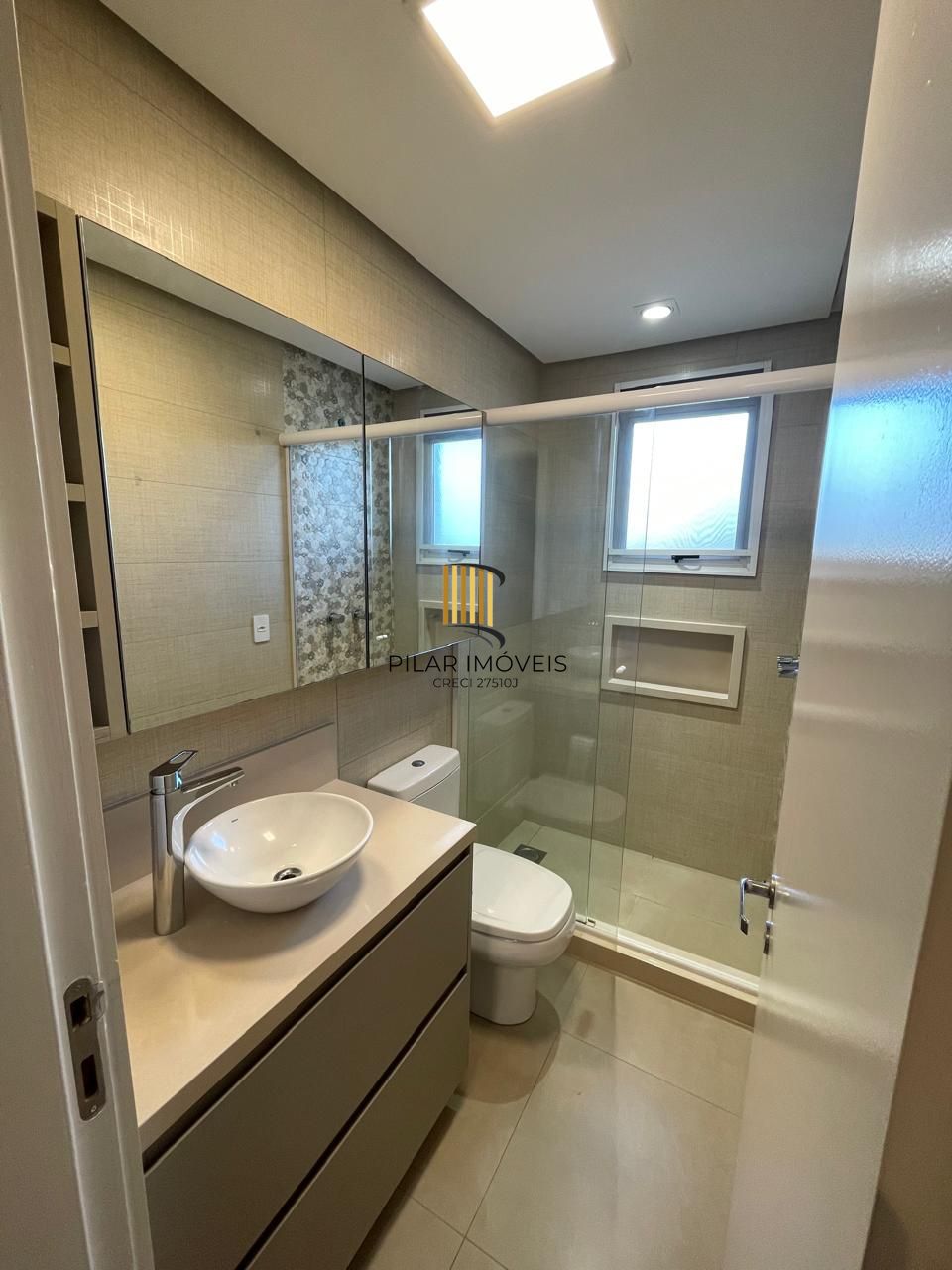 Casa de Condomínio 3 dormitórios no bairro Sarandi