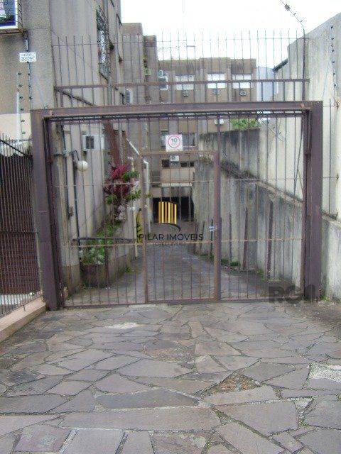 Apartamento 2 dormitório com box coberto