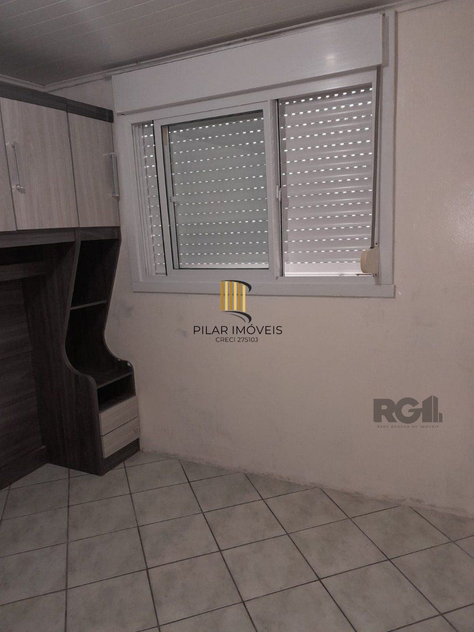 Apartamento 2 dormitórios com garagem fechada