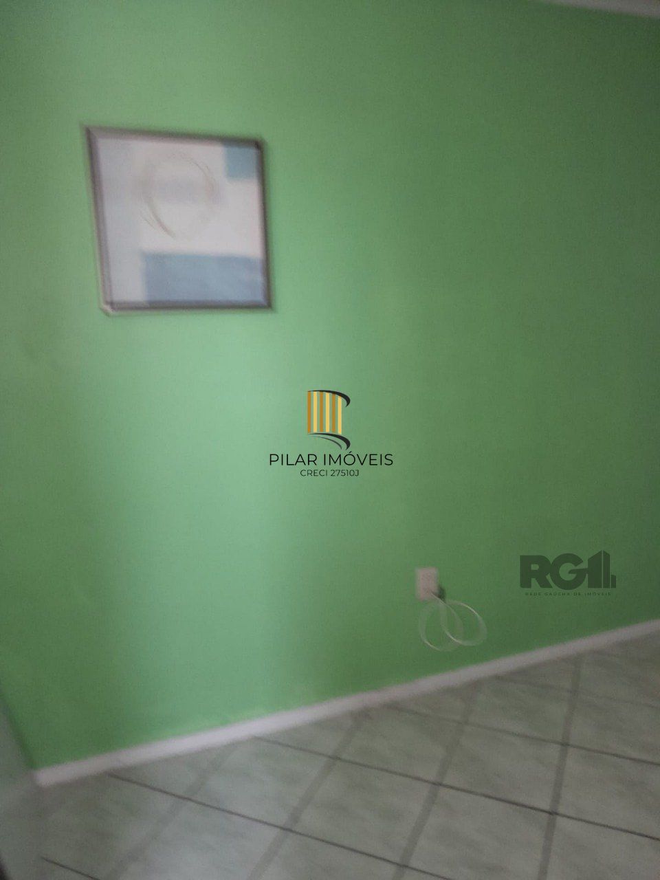 Apartamento 2 dormitórios com garagem fechada