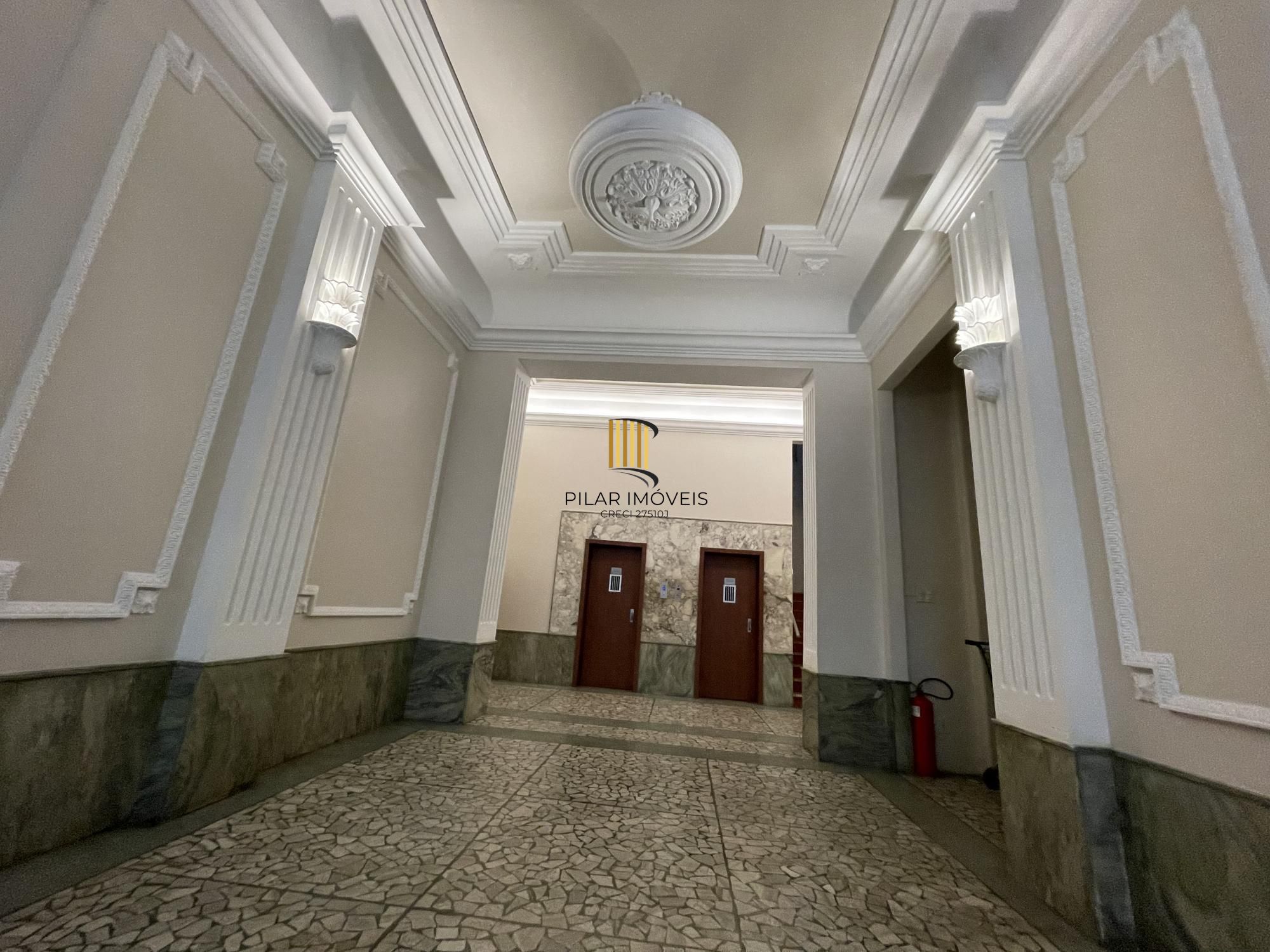 Apartamento 2 dormitórios no bairro Floresta