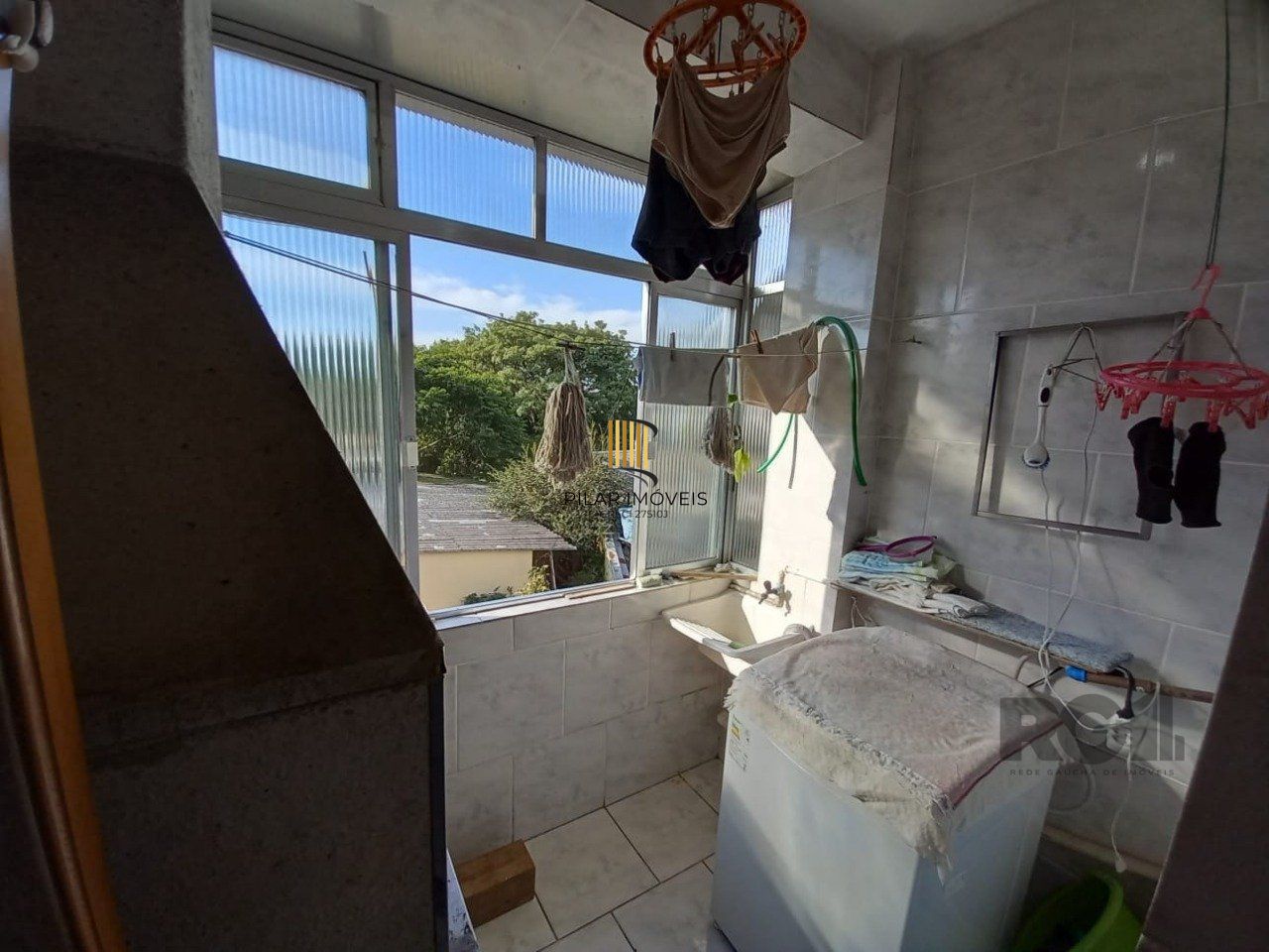 Apartamento 3 dormitórios com casa nos fundos