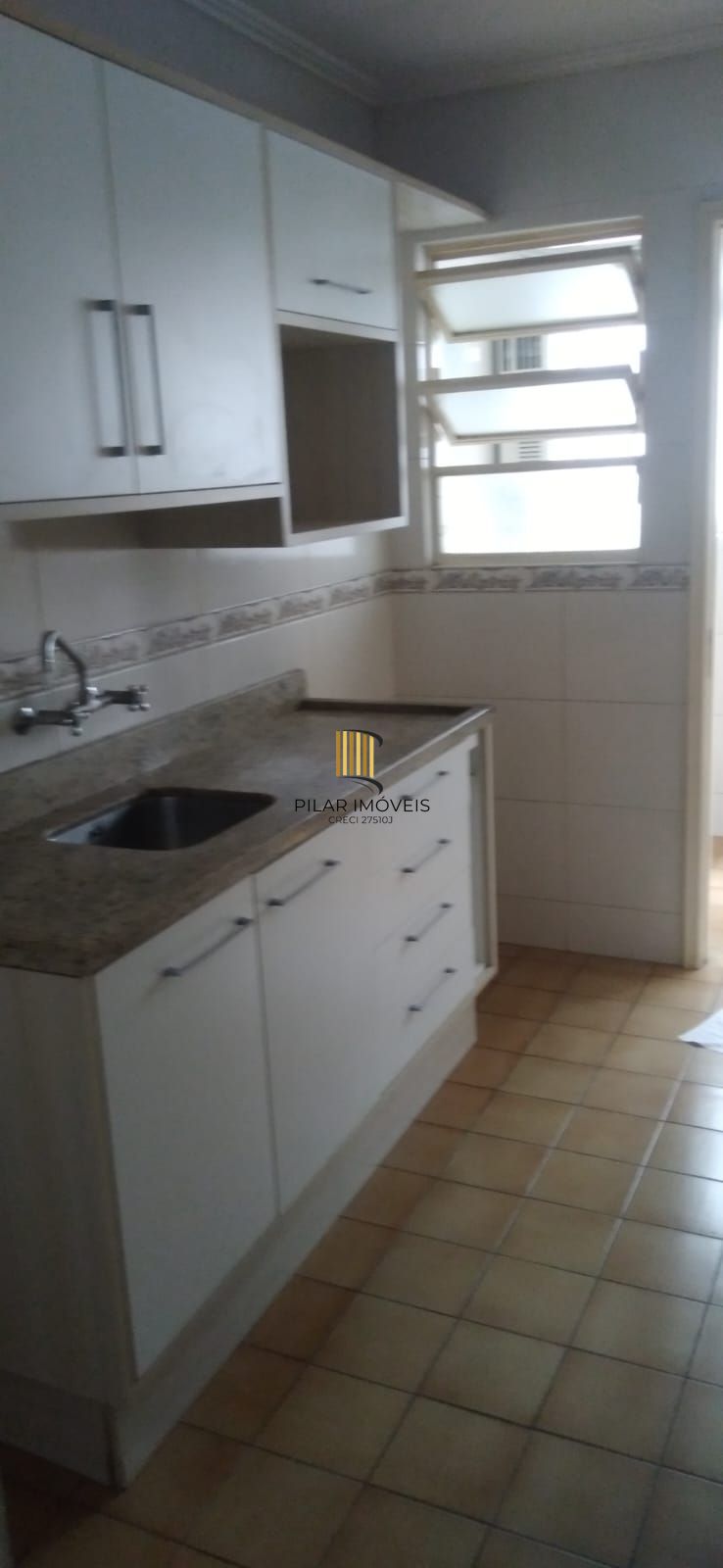 Apartamento 2 dormitórios com Dep. de Empregada