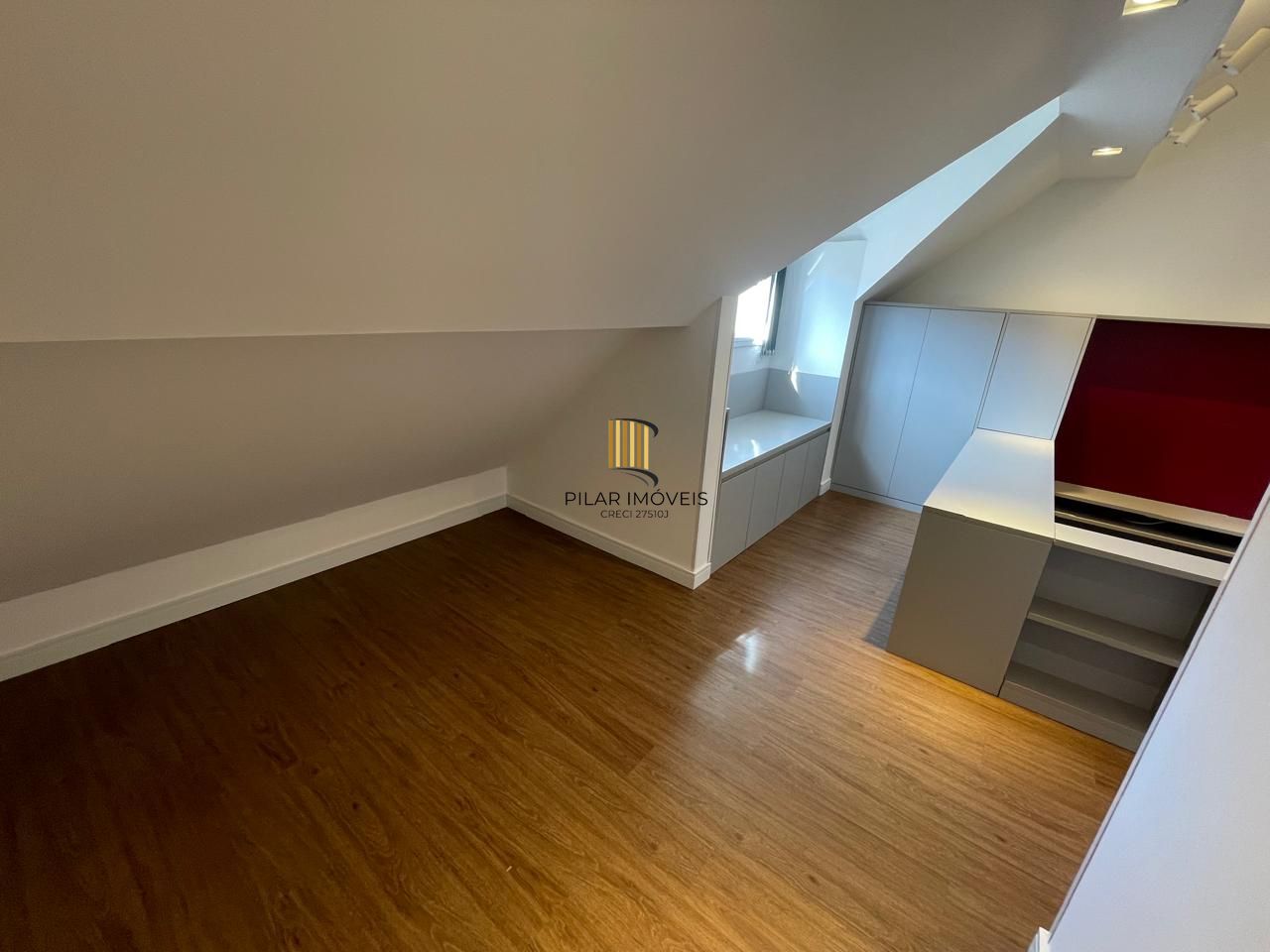 Casa de Condomínio 3 dormitórios no bairro Sarandi