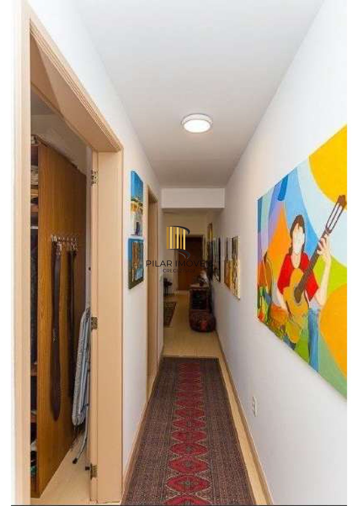 APARTAMENTO 2 DORMITÓRIOS, 2 SACADAS, GARAGEM. BAIRRO INDEPENDÊNCIA