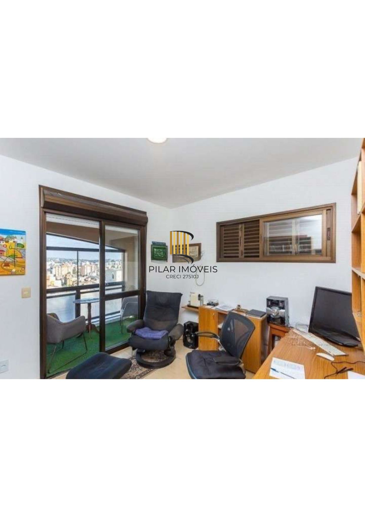 APARTAMENTO 2 DORMITÓRIOS, 2 SACADAS, GARAGEM. BAIRRO INDEPENDÊNCIA