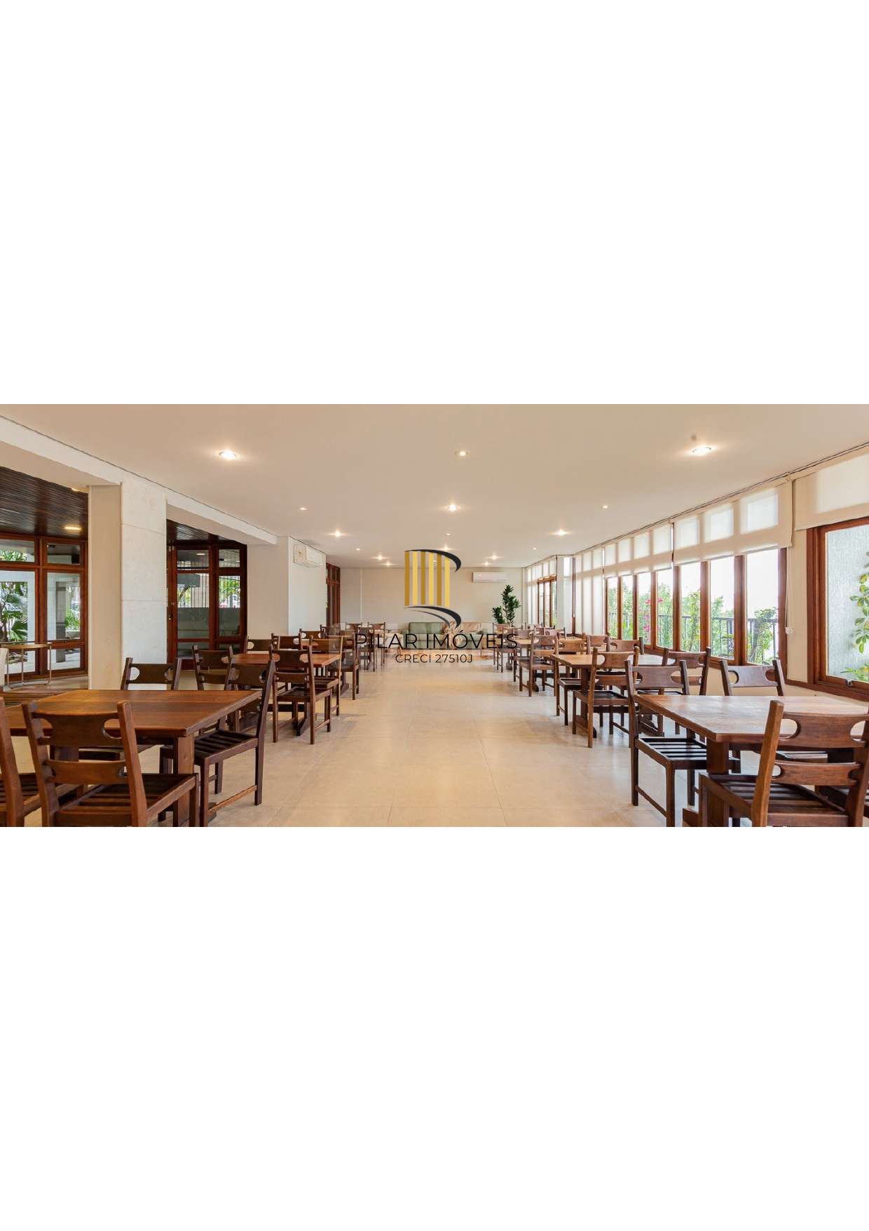 Espaçosa cobertura na rua mais charmosa do bairro Moinhos de Vento.