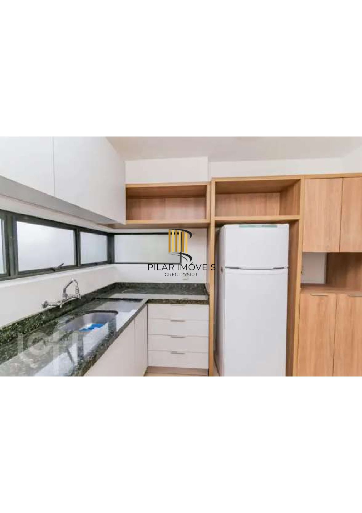 Apartamento 2 dormitórios ,Semi mobiliado no bairro Petrópolis.