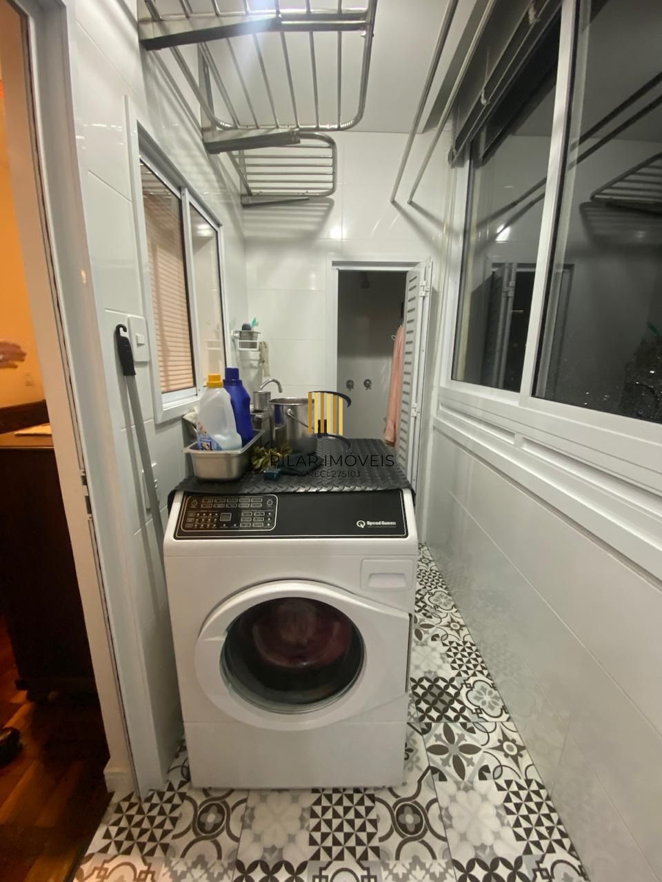 Vista cinematográfica de 180 graus. Impecável