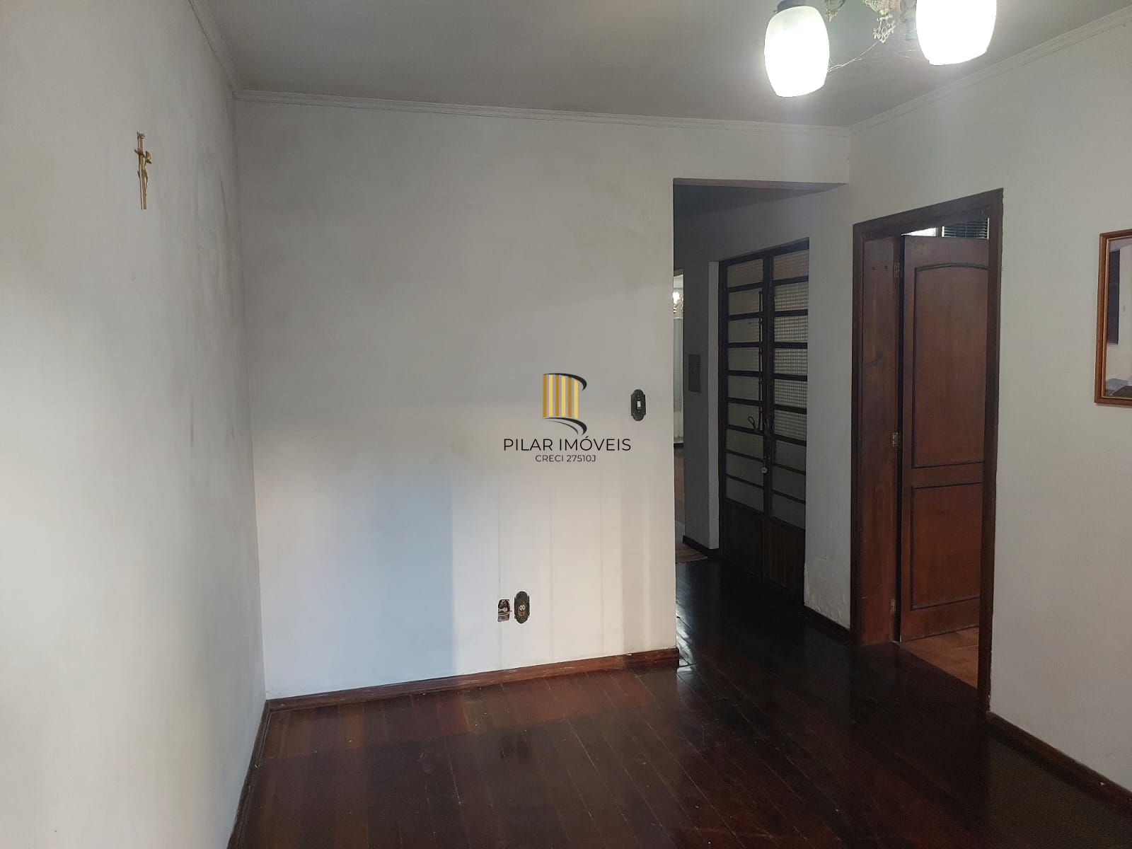 Casa com 5 dormitórios no bairro Rio Branco.