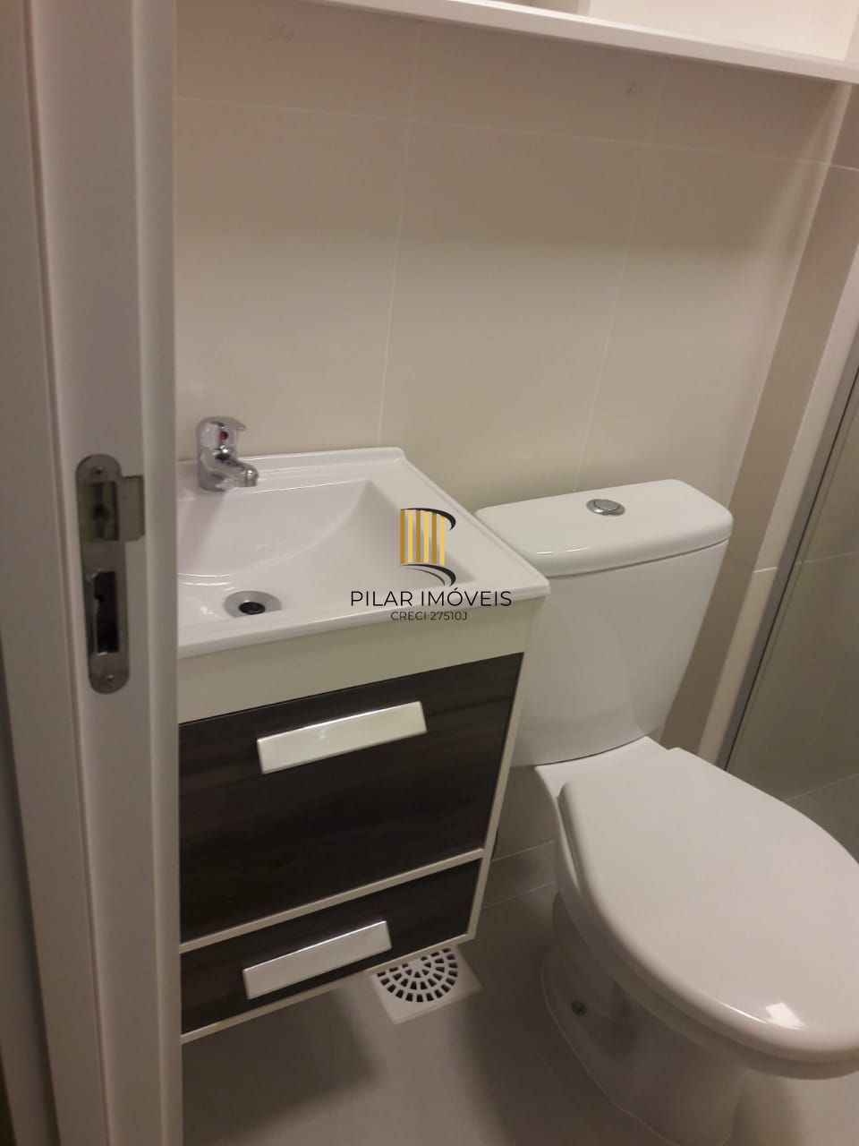 Apartamento à Venda no Bairro Floresta, Porto Alegre, RS