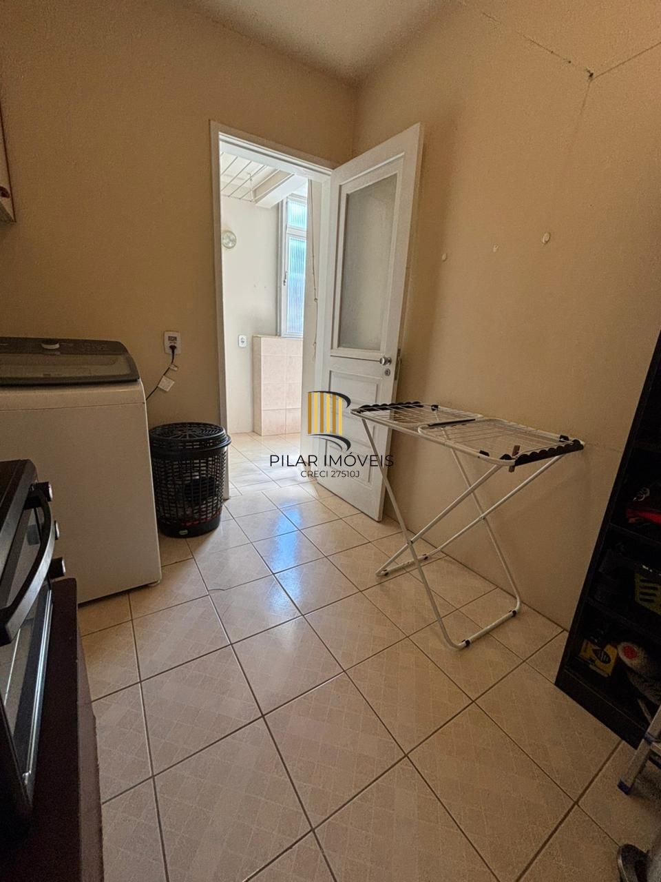 Dois dormitórios e dependência de empregada bairro Higienópolis