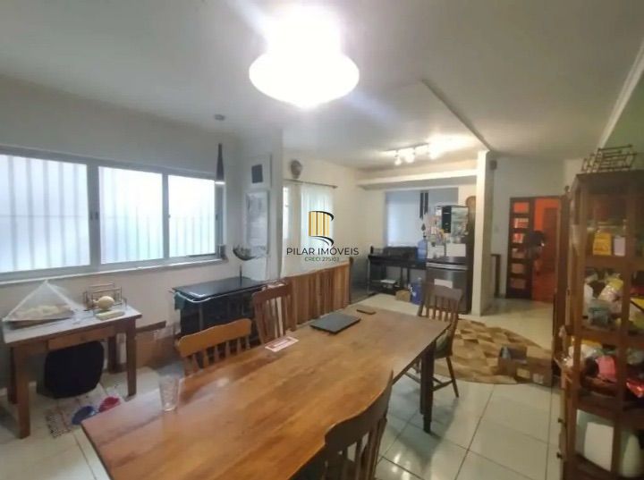 Apartamento Duplex com 3 dormitórios, churrasqueira, pátio no bairro Bom Fim!