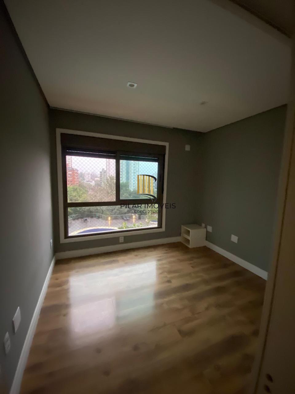 SEMI MOBILIADO