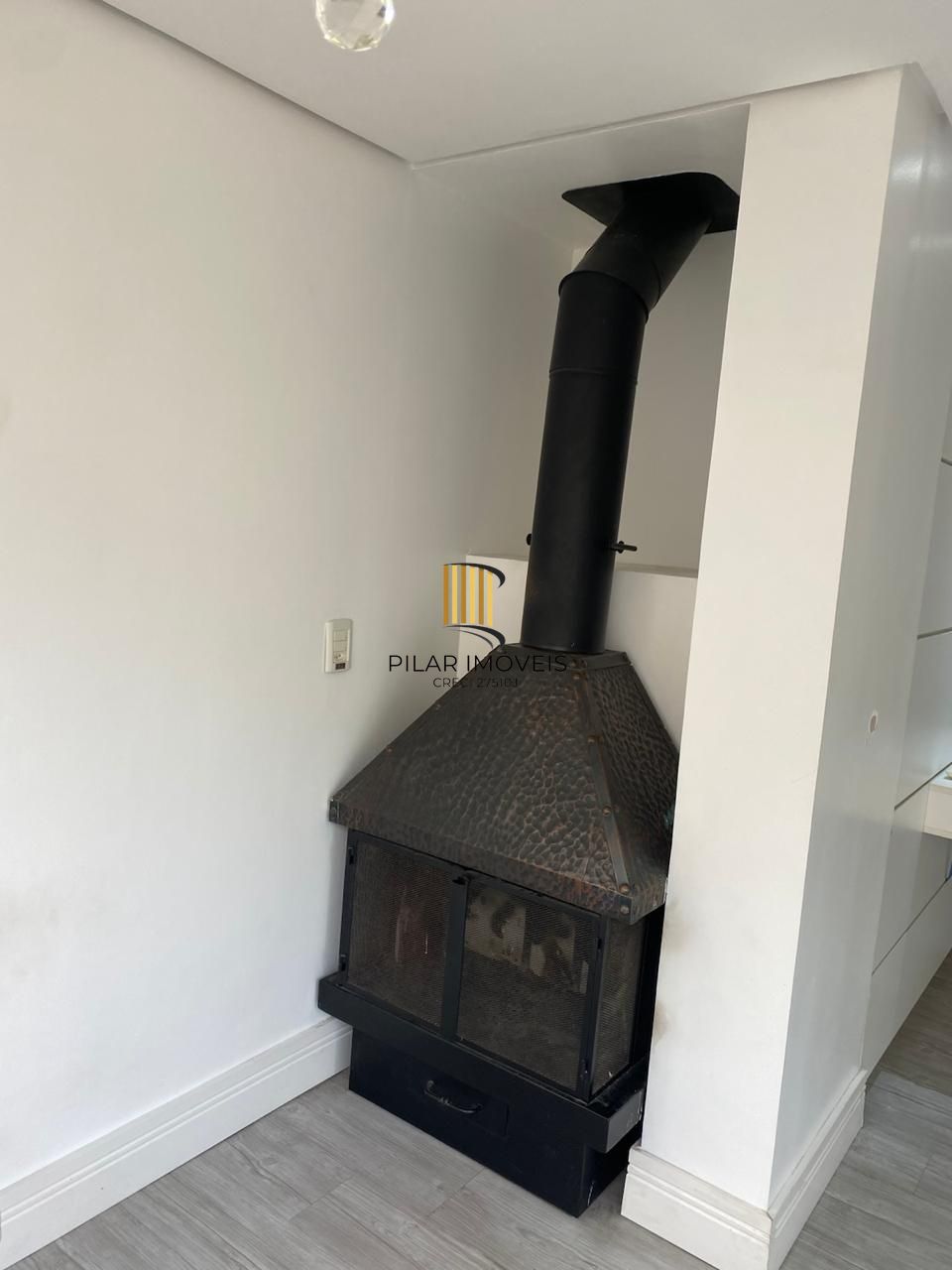 Apartamento 3 Dormitórios com Suíte, Closet, Sacada e Piso Laminado — Próximo ao Mãe de Deus e Praia de Belas