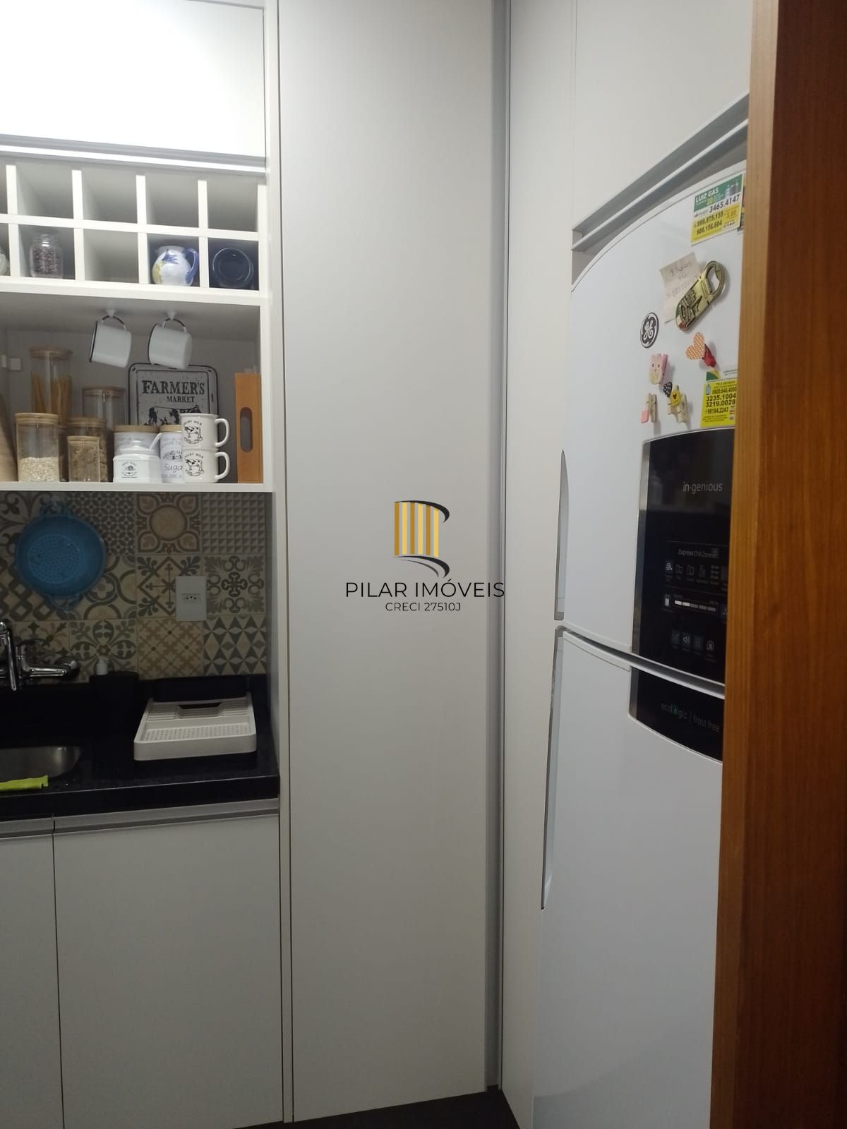 Apartamento 2 dormitórios com vaga no Rio Branco