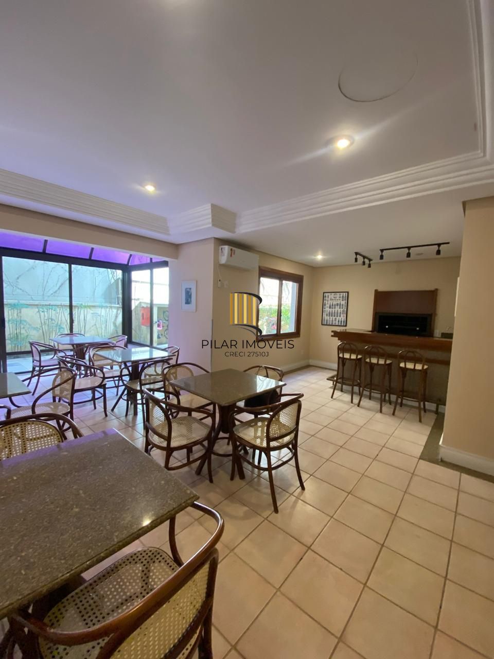 Apartamento 3 Dormitórios com Suíte, Closet, Sacada e Piso Laminado — Próximo ao Mãe de Deus e Praia de Belas