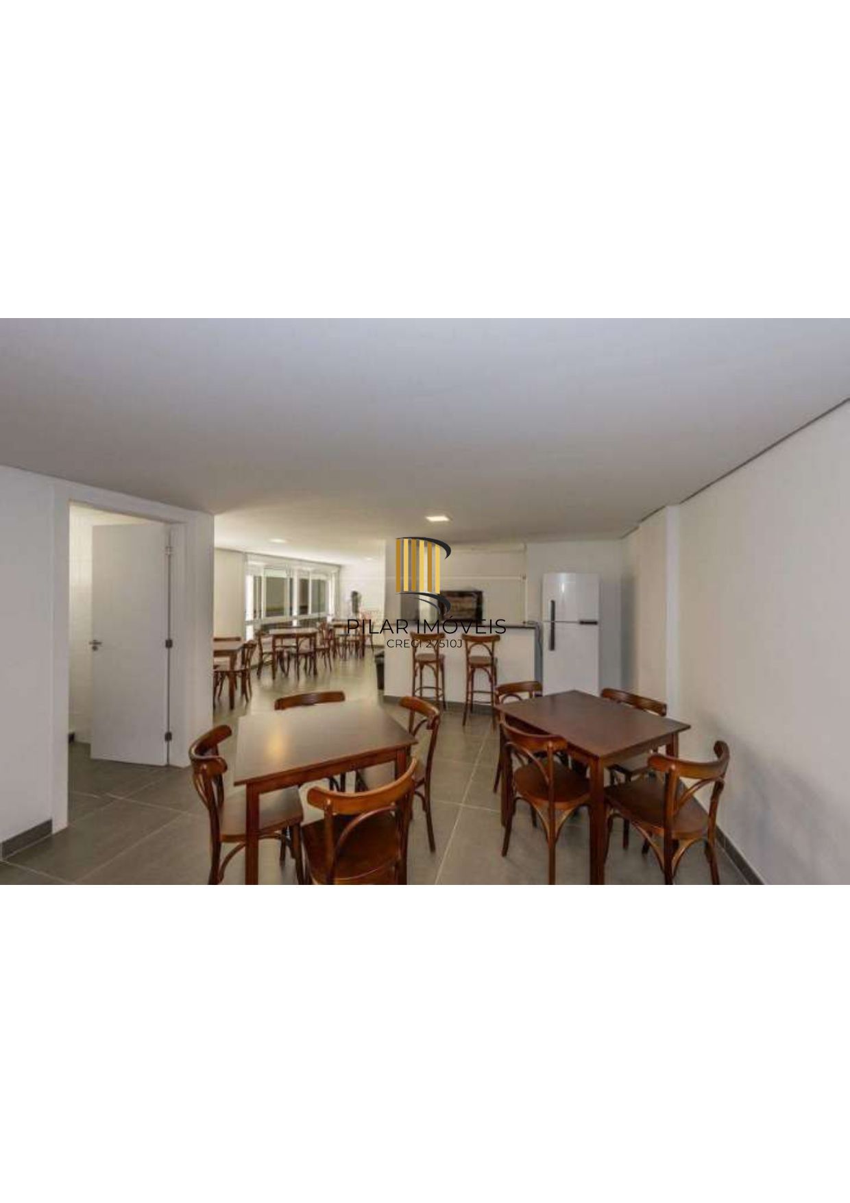 Semi mobiliado. Proximo ao zaffari da Carazinho.