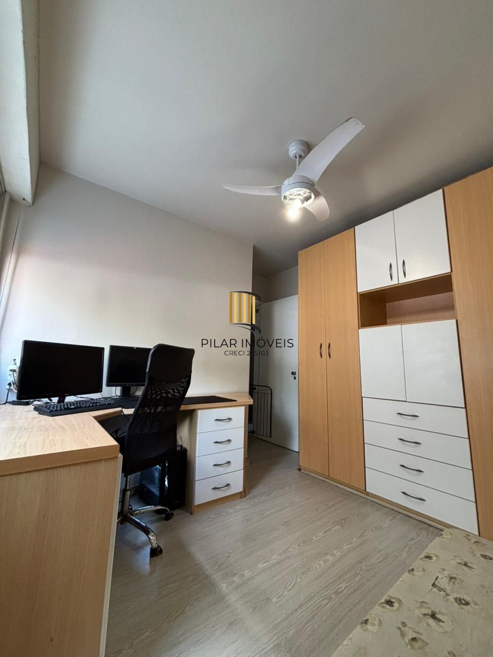 Dois dormitórios e dependência de empregada bairro Higienópolis