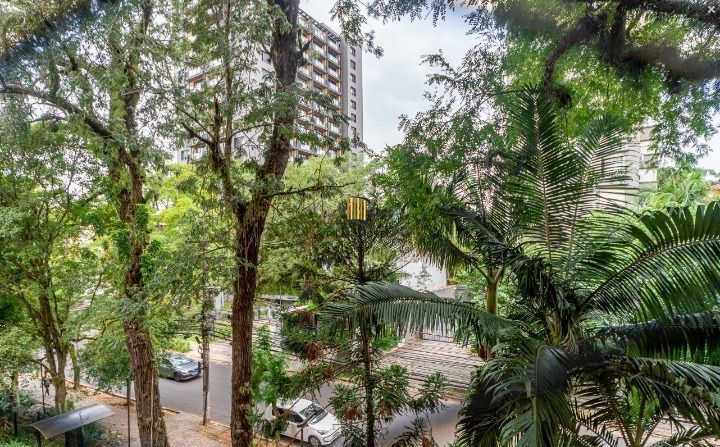 Apartamento à venda 2 dormitórios 1 suíte bairro Mont Serrat