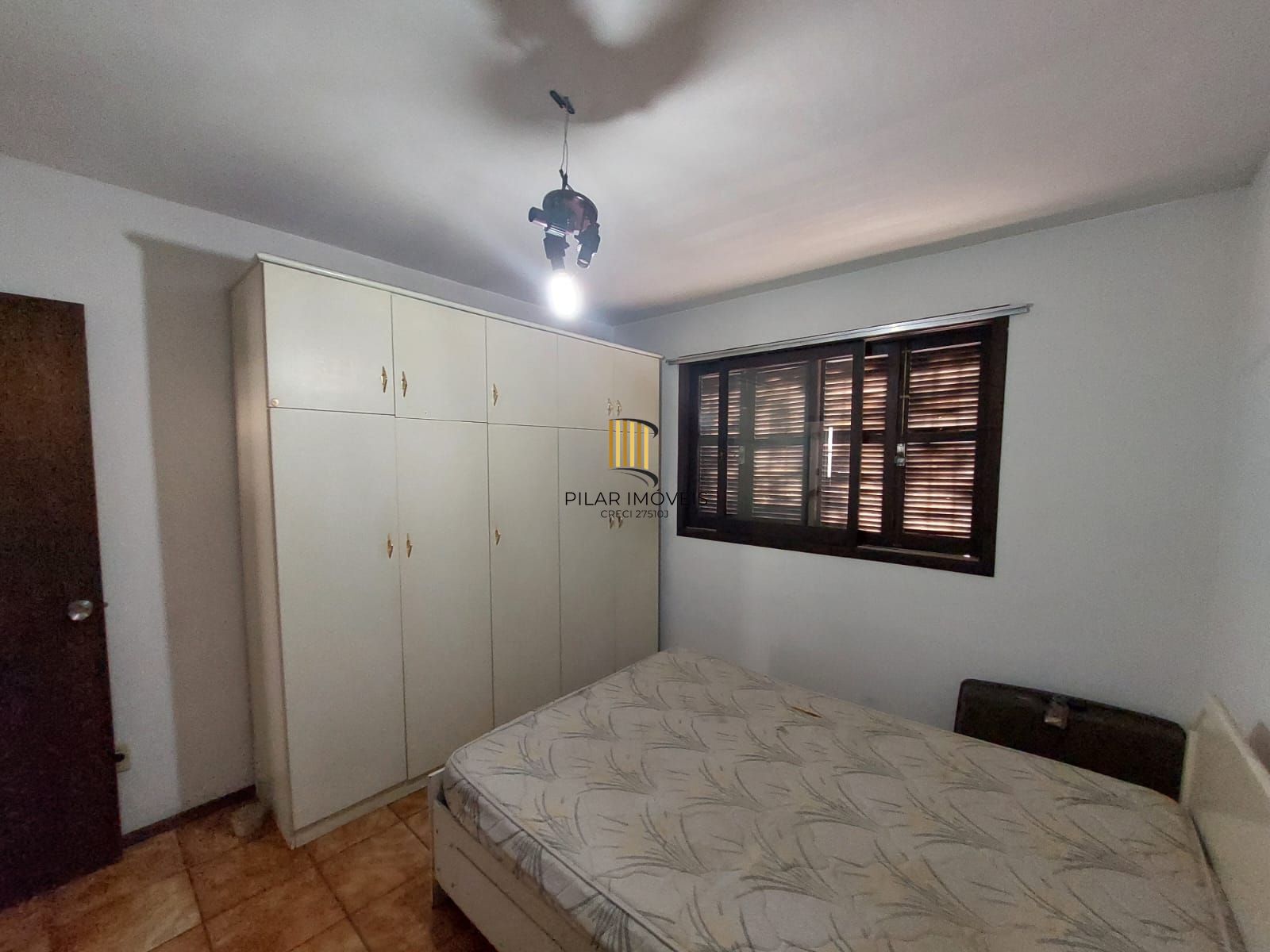 Casa com 5 dormitórios no bairro Rio Branco.