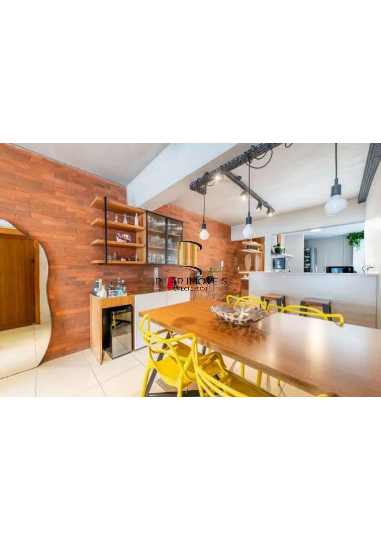 Semi mobiliado como novo. Totalmente reformado.