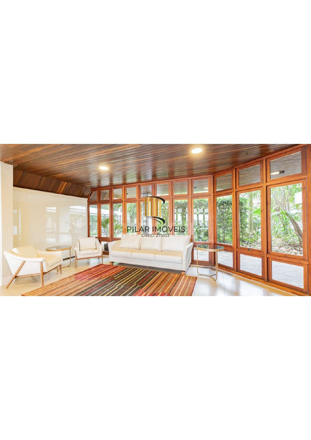 Espaçosa cobertura na rua mais charmosa do bairro Moinhos de Vento.