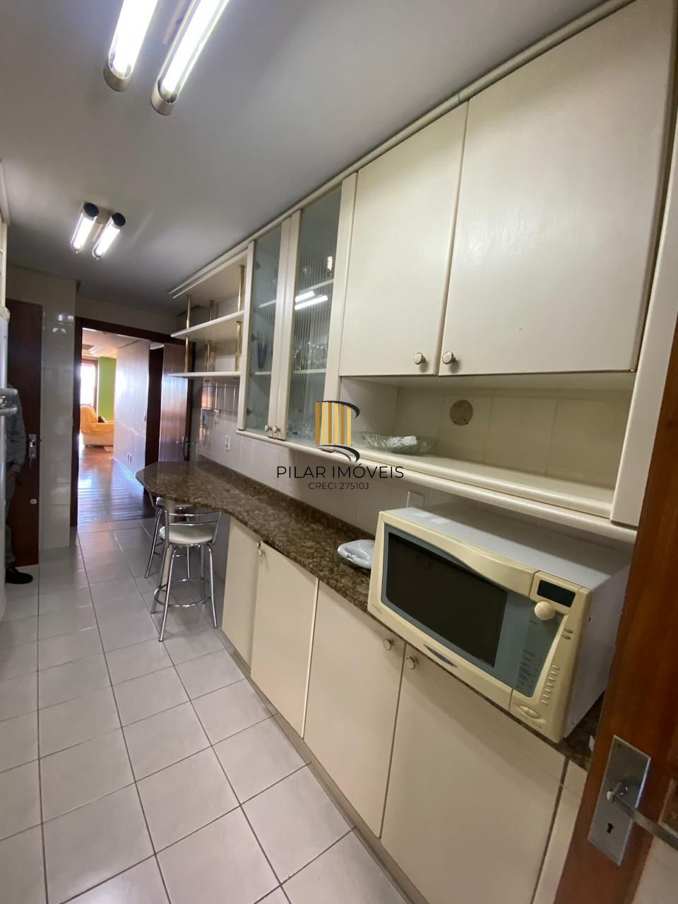 Impecável apartamento mobiliado.