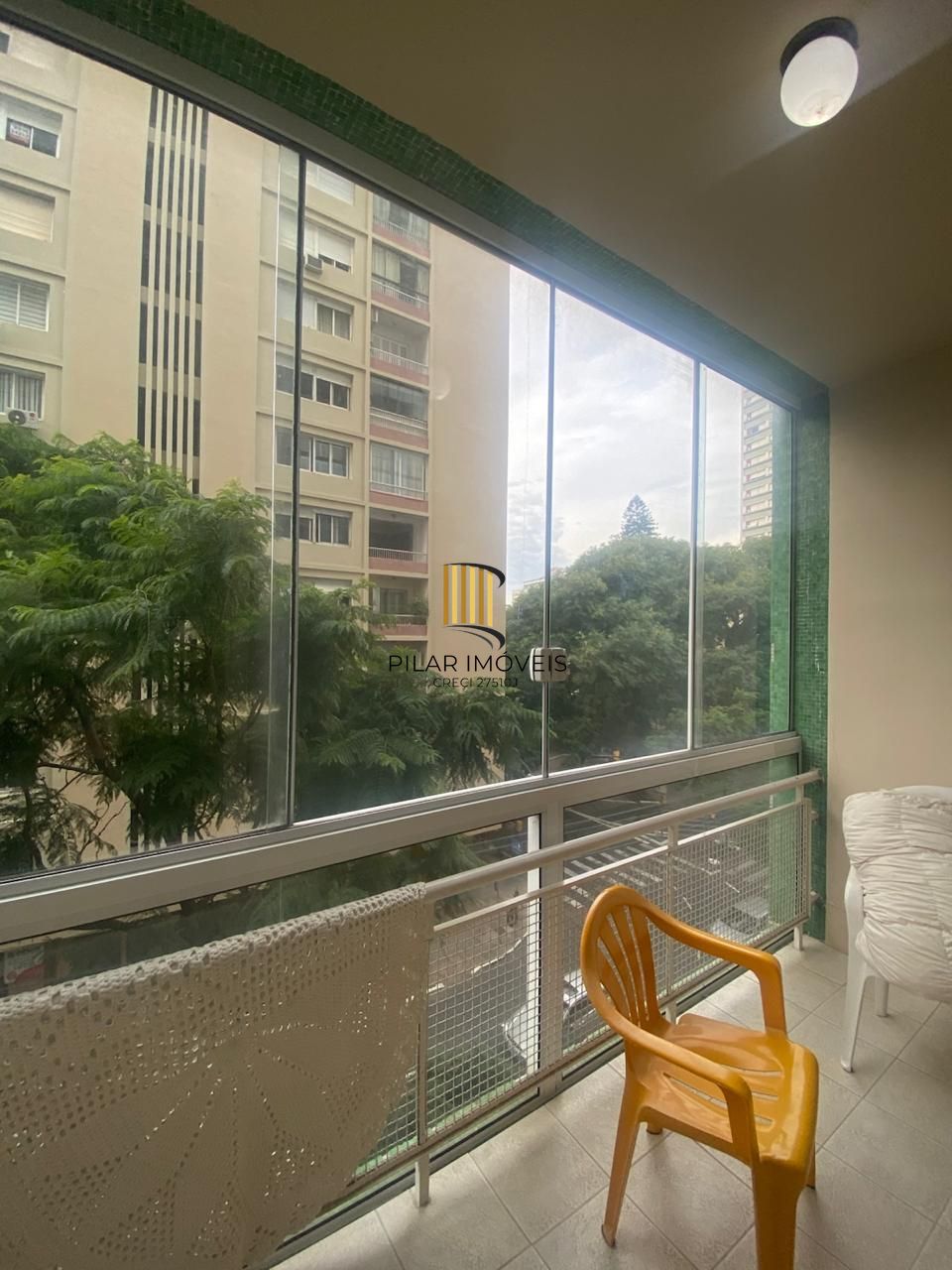Apartamento de 3 dormitórios com 208m2 privativos em frente ao colégio Bom Conselho.