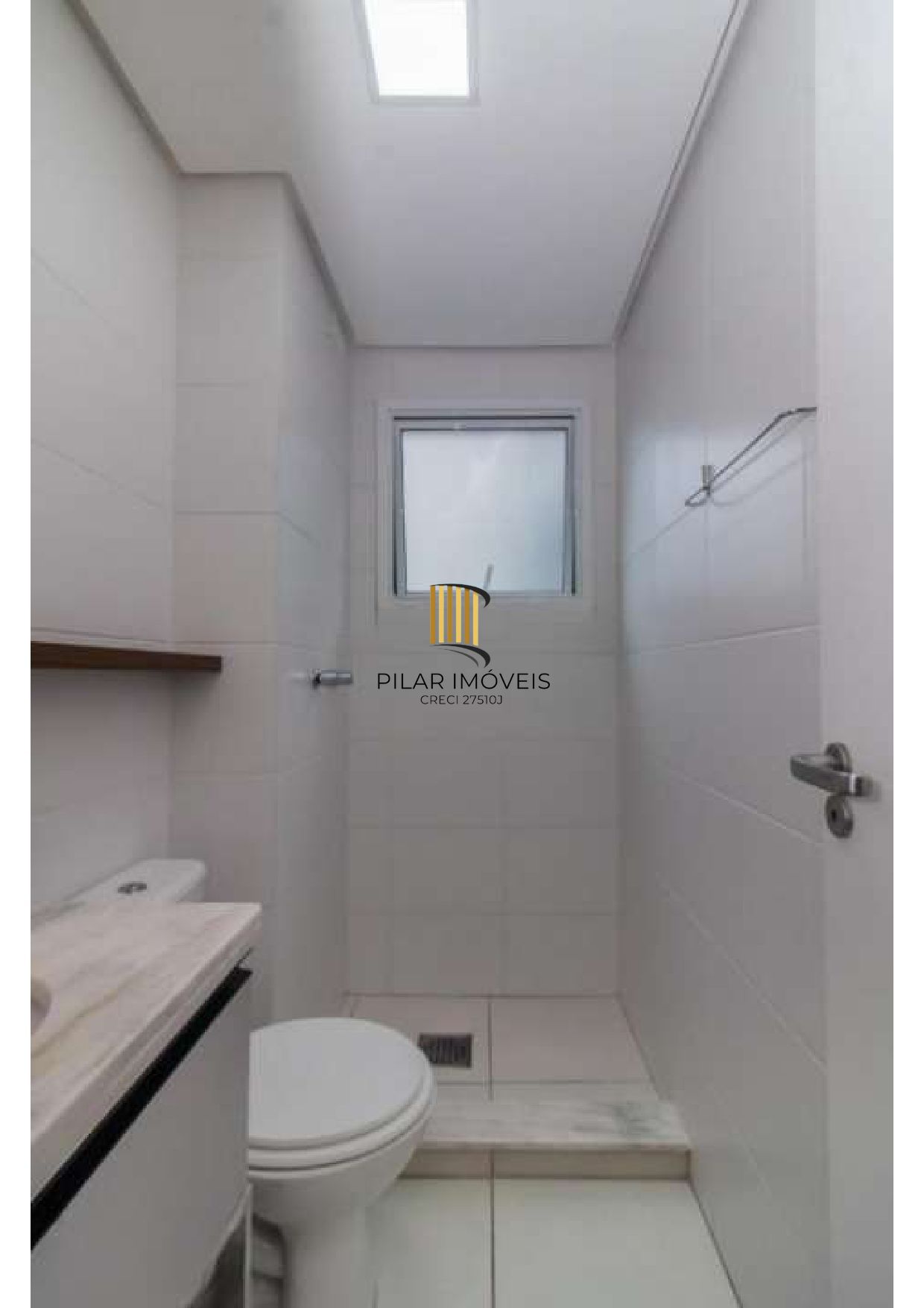 Semi mobiliado. Proximo ao zaffari da Carazinho.