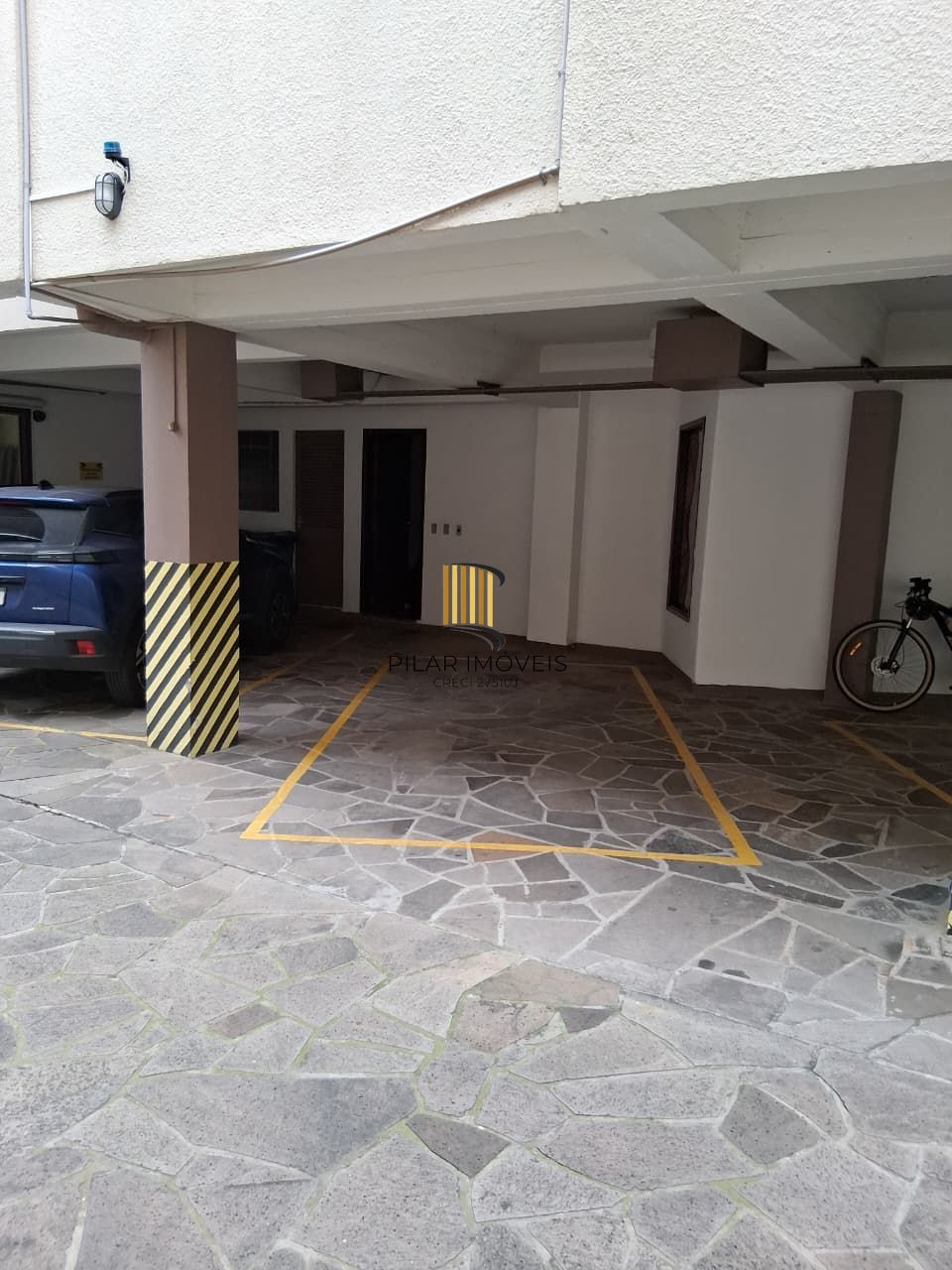 Apartamento 2 dormitórios no bairro Santa Cecília