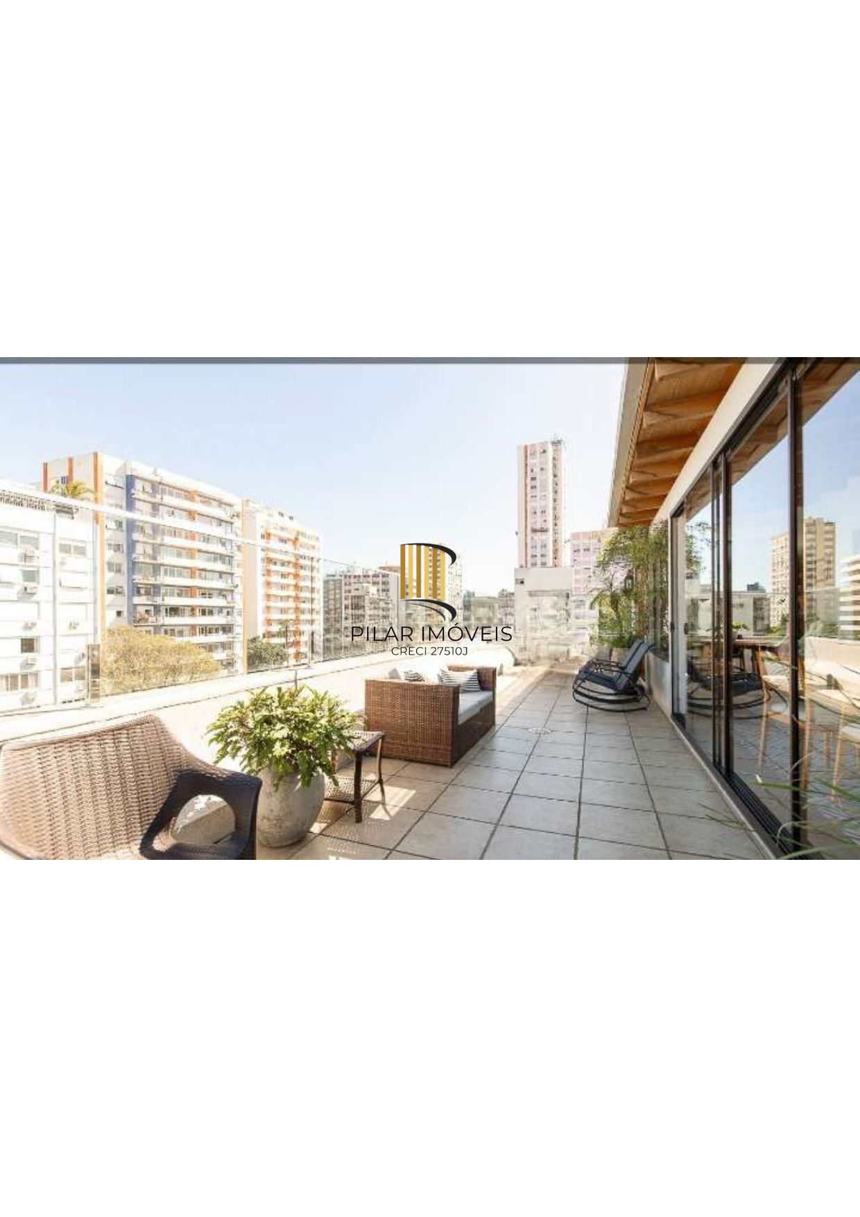 Cobertura duplex a venda no bairro mais charmoso, de Porto Alegre.