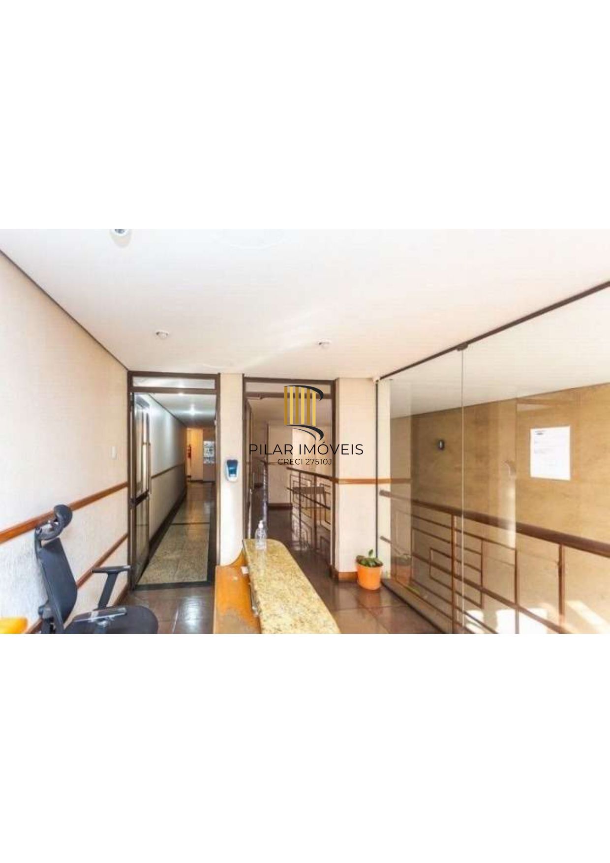 APARTAMENTO 2 DORMITÓRIOS, 2 SACADAS, GARAGEM. BAIRRO INDEPENDÊNCIA