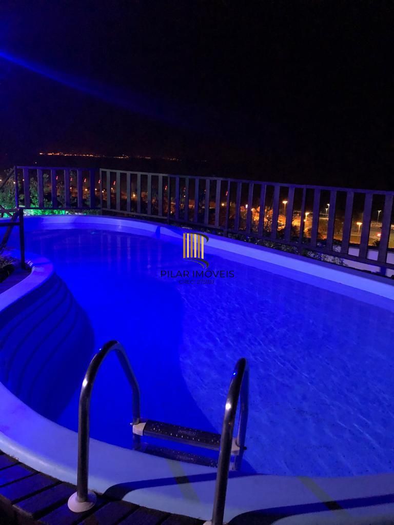 Apartamento 2 dormitórios, 2 vagas, elevado Centro Histórico