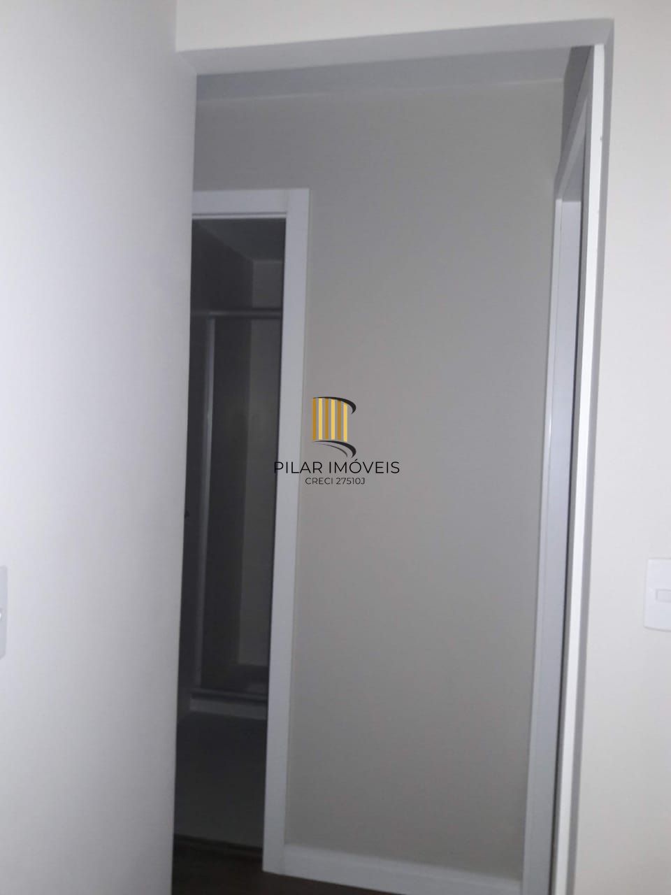 Apartamento à Venda no Bairro Floresta, Porto Alegre, RS