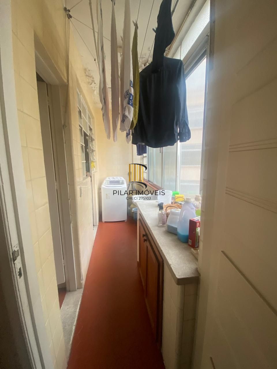 Apartamento de 3 dormitórios com 208m2 privativos em frente ao colégio Bom Conselho.