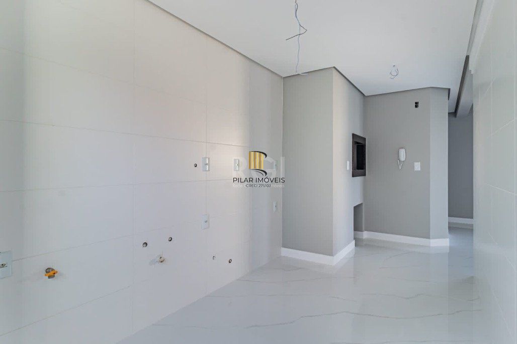 Apartamento  novo com 2 suites na avenida Bagé, bairro Petrópolis.