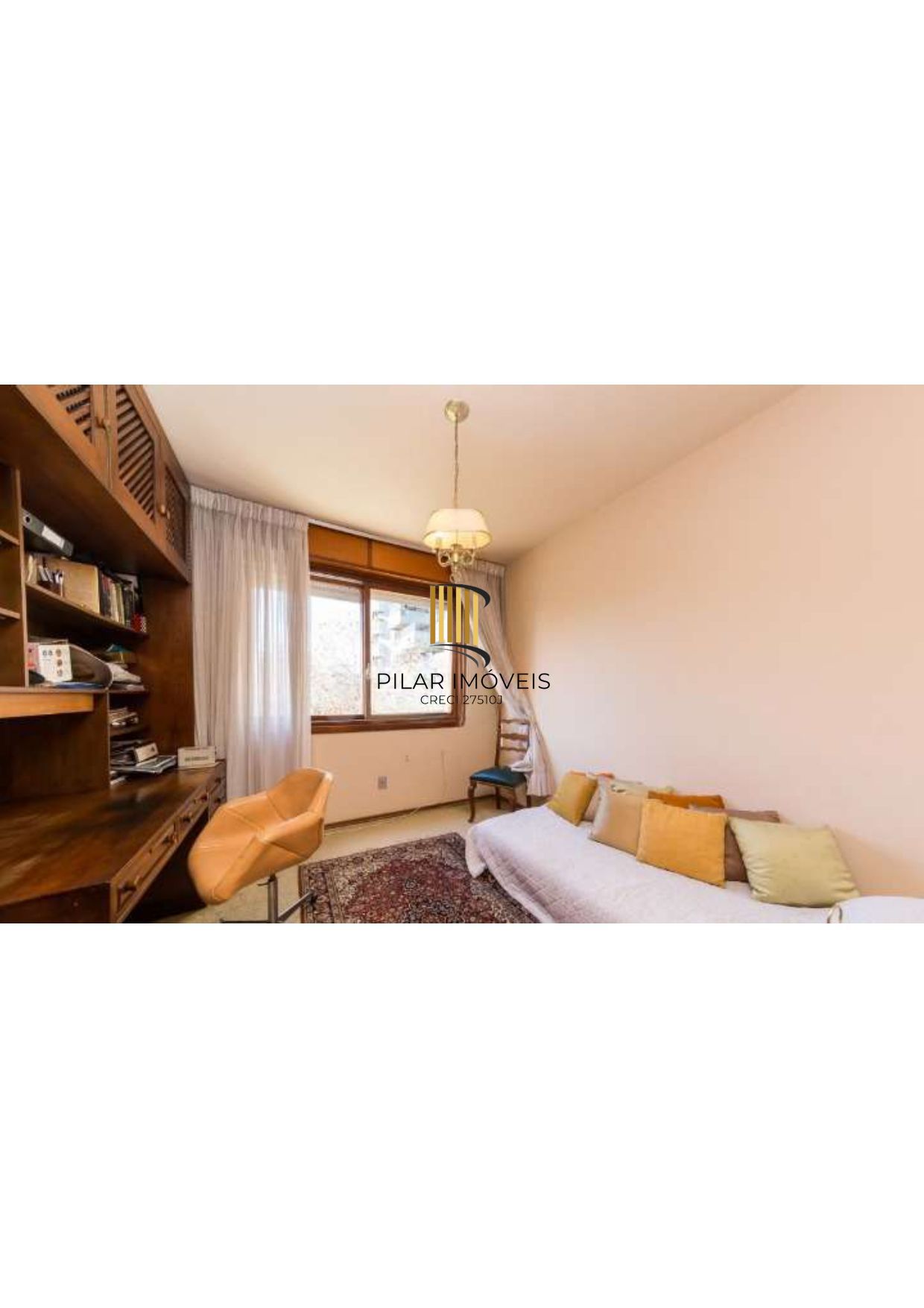 Espaçosa cobertura na rua mais charmosa do bairro Moinhos de Vento.