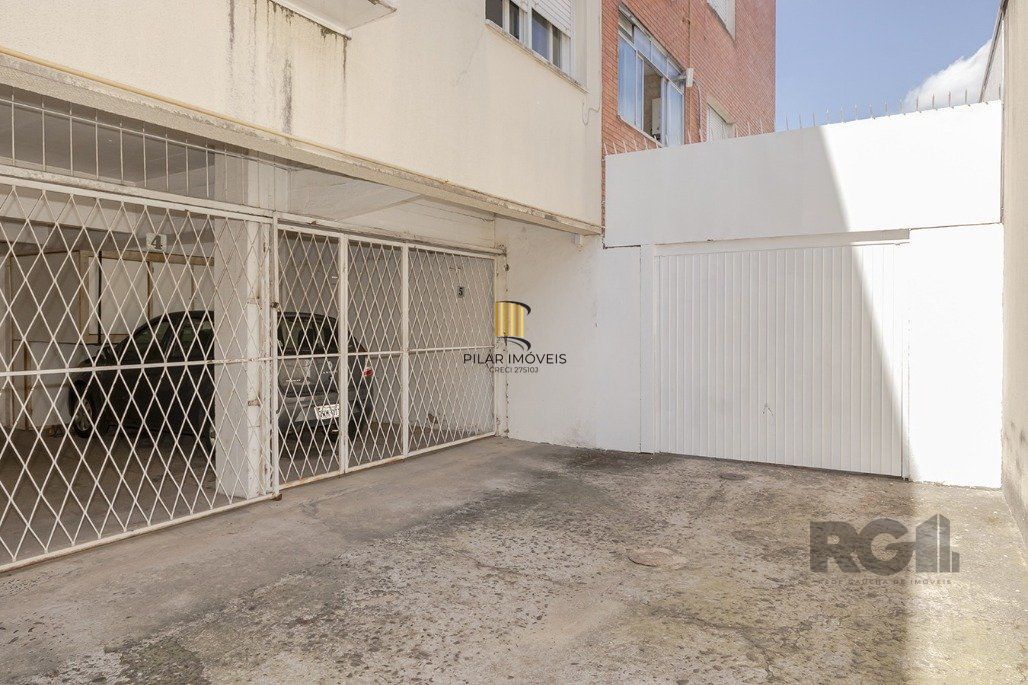 Apartamento totalmente reformado 2 dormitórios com 2 suítes, localizado no bairro Santana.