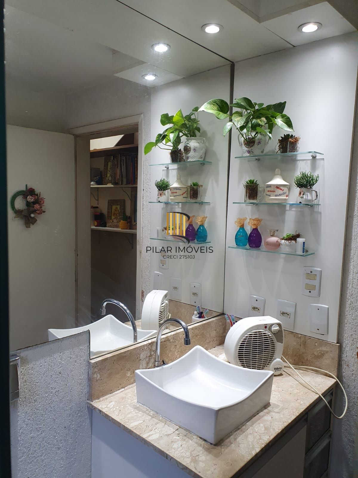 Apartamento 2 dormitórios no bairro Moinhos de Vento