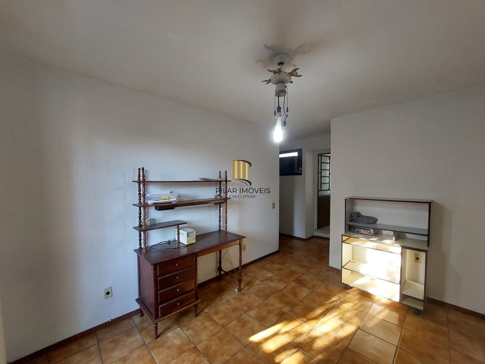 Casa com 5 dormitórios no bairro Rio Branco.