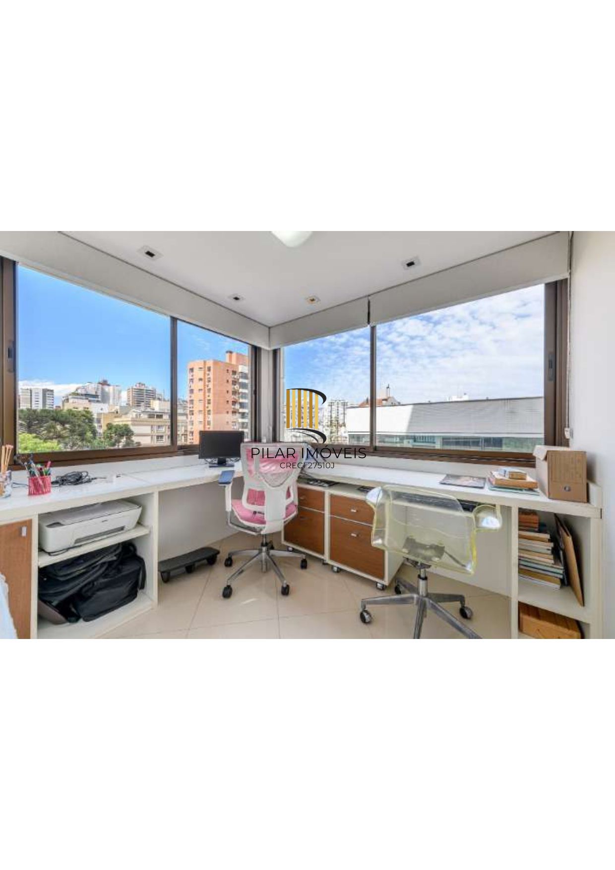 Semi mobiliada, cobertura duplex , maravilhosa em rua calma , próximo ao Grêmio Náutico União.