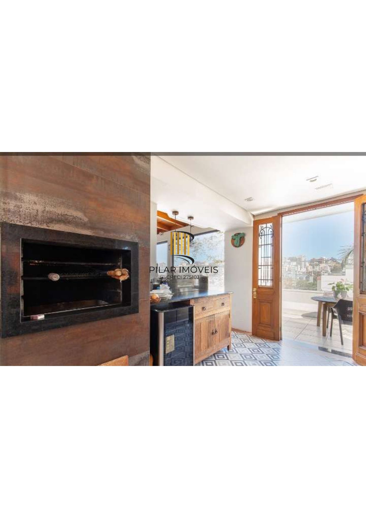 Cobertura duplex a venda no bairro mais charmoso, de Porto Alegre.