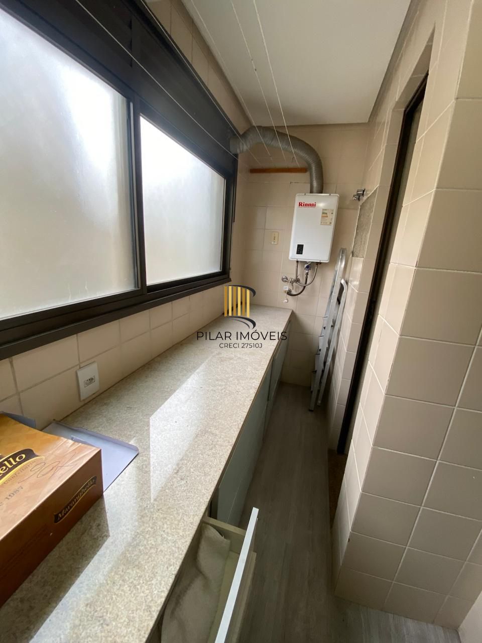 Apartamento 3 Dormitórios com Suíte, Closet, Sacada e Piso Laminado — Próximo ao Mãe de Deus e Praia de Belas