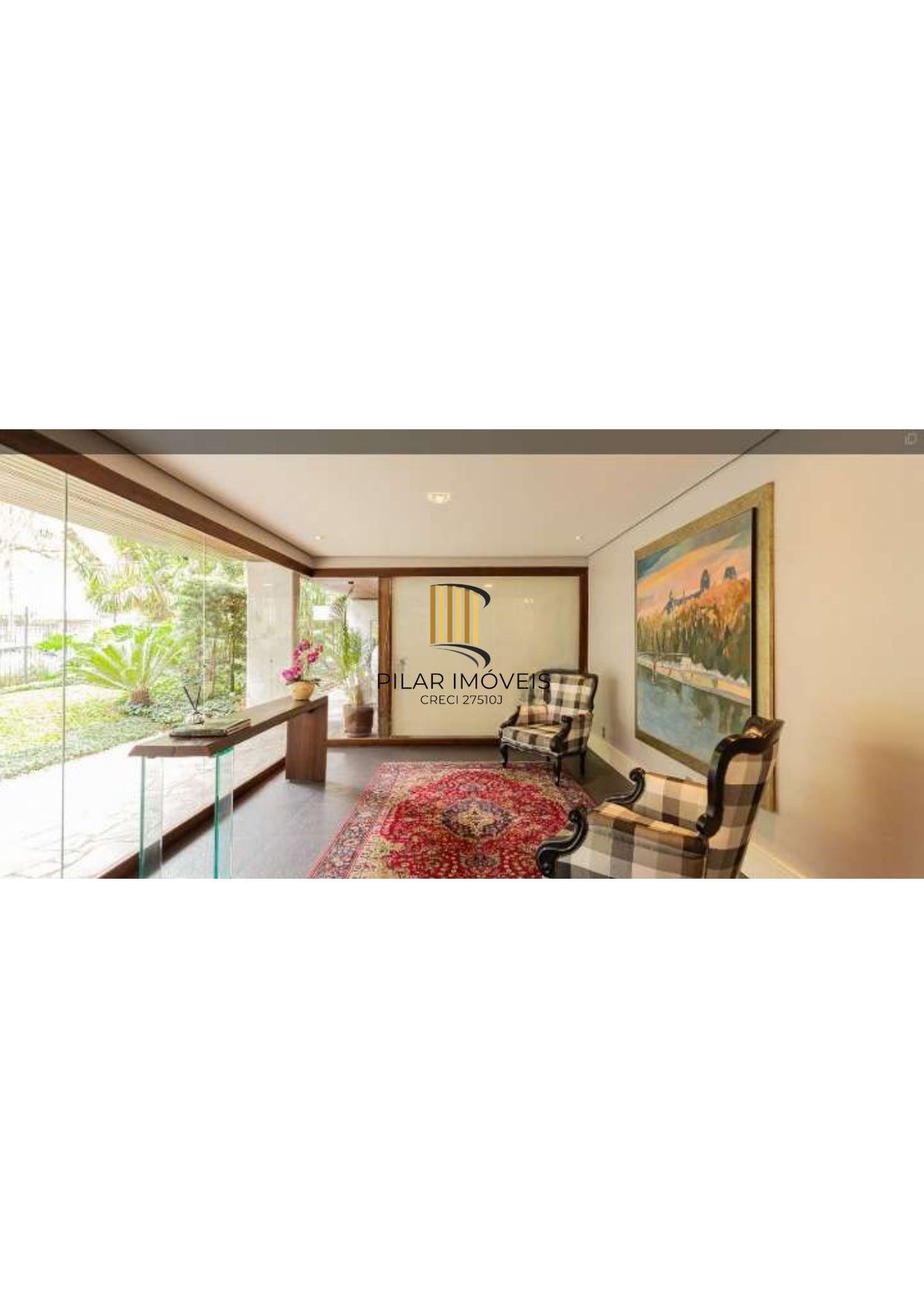 Espaçosa cobertura na rua mais charmosa do bairro Moinhos de Vento.